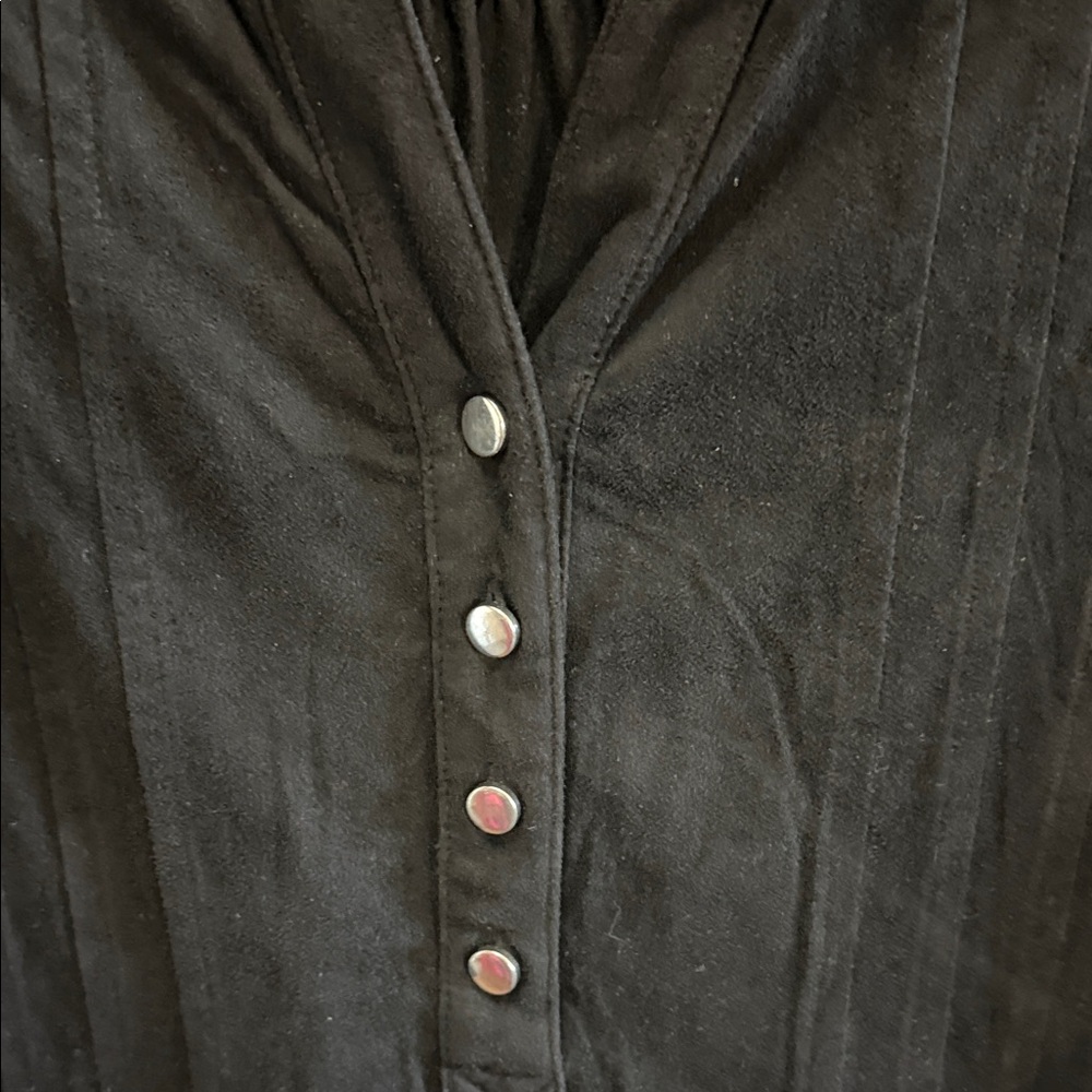 Wonderly Black V-Neck Button-Front Pleated Tunic Top size 2X - Picture 6 of 6